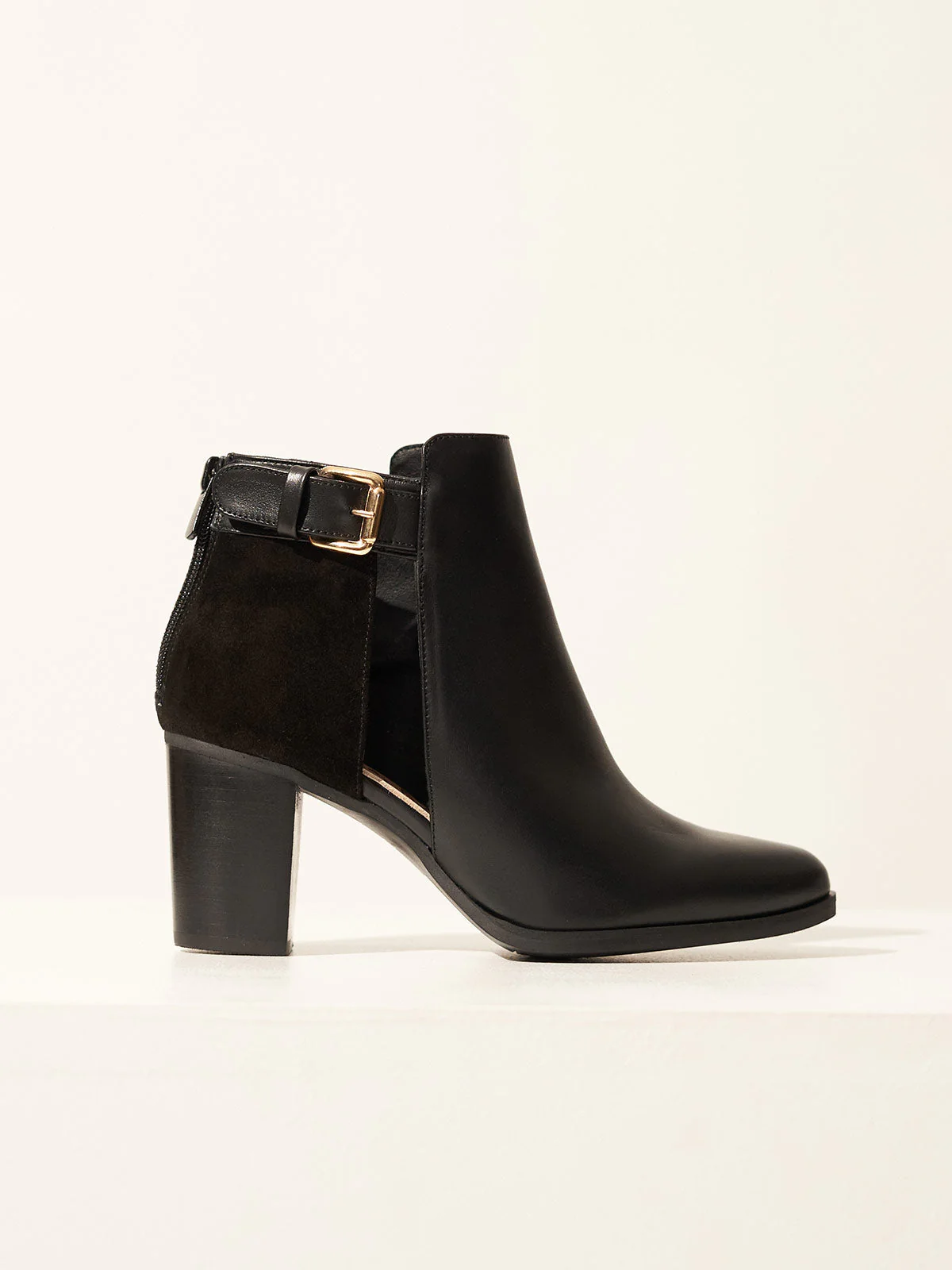 Alysson Black - Image 7