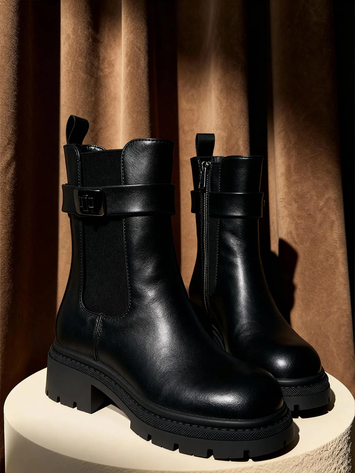 Fenna Black - Image 3