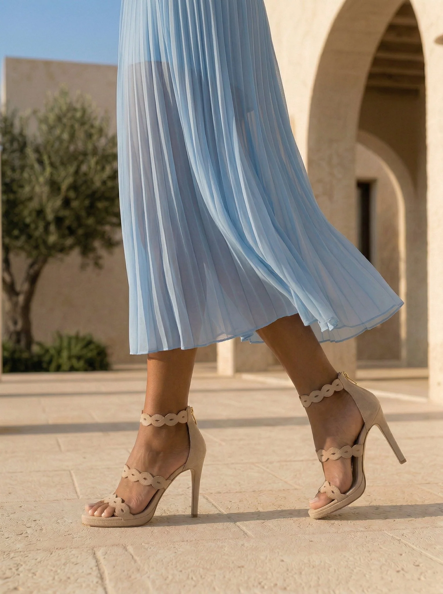 Luna Sand - Image 2