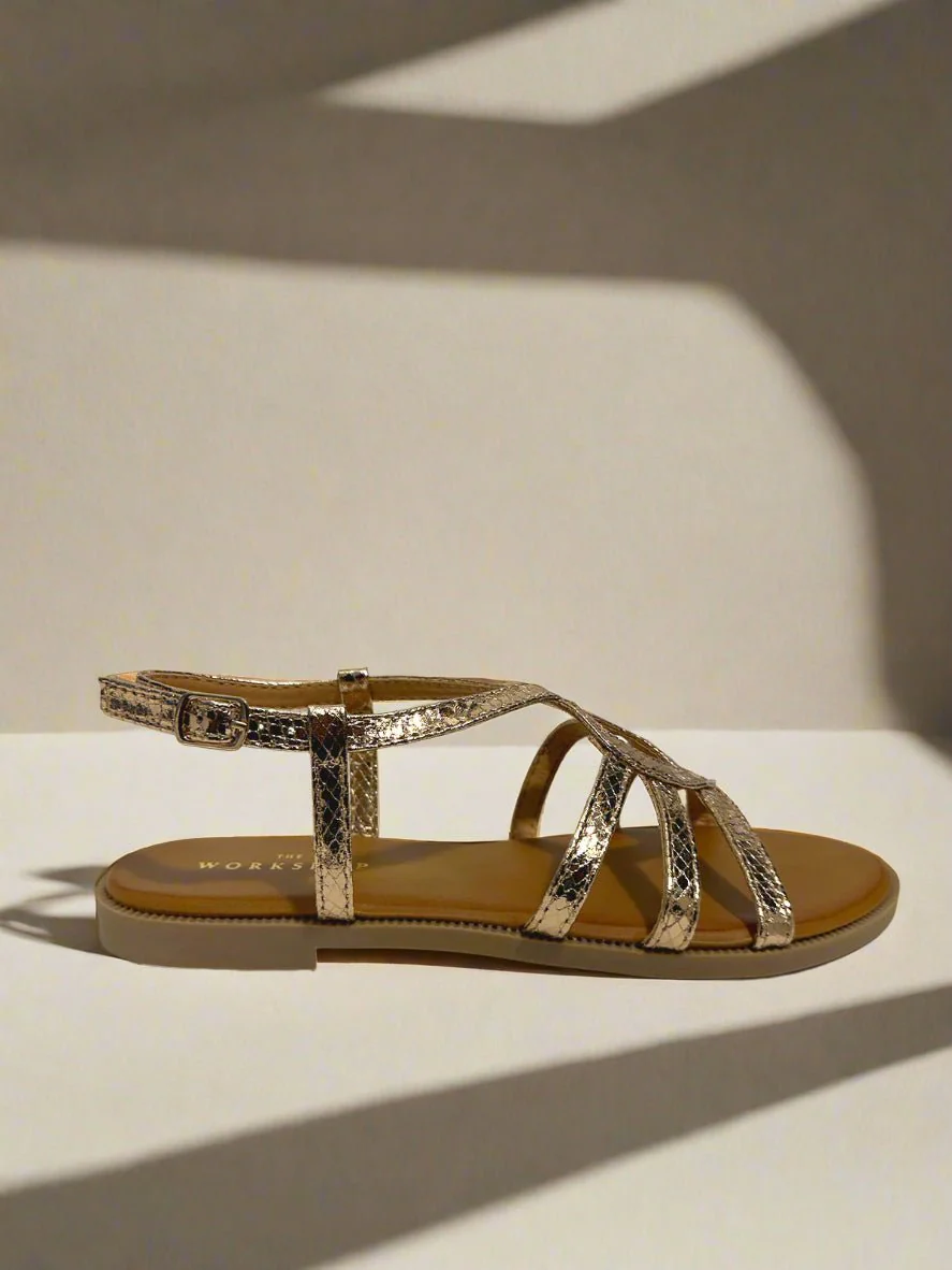 Mary Bronze - Image 4