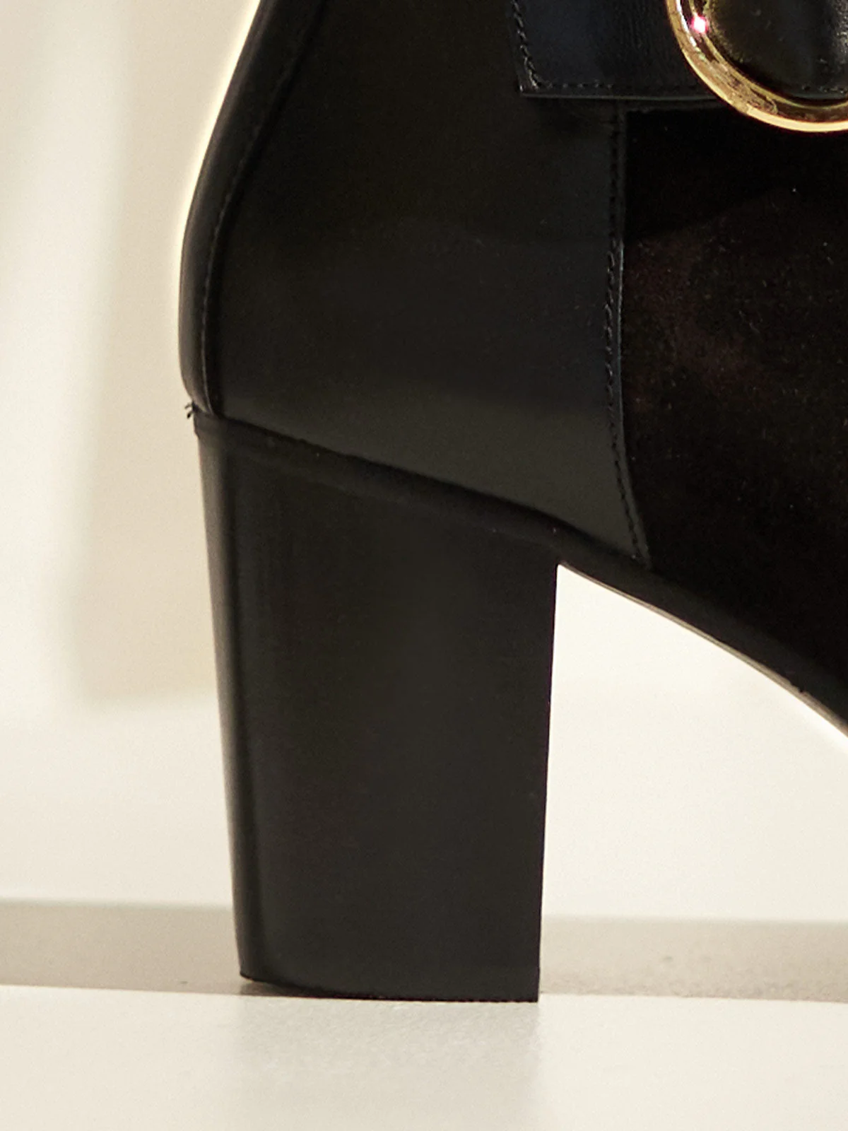 Nadine Black - Image 3