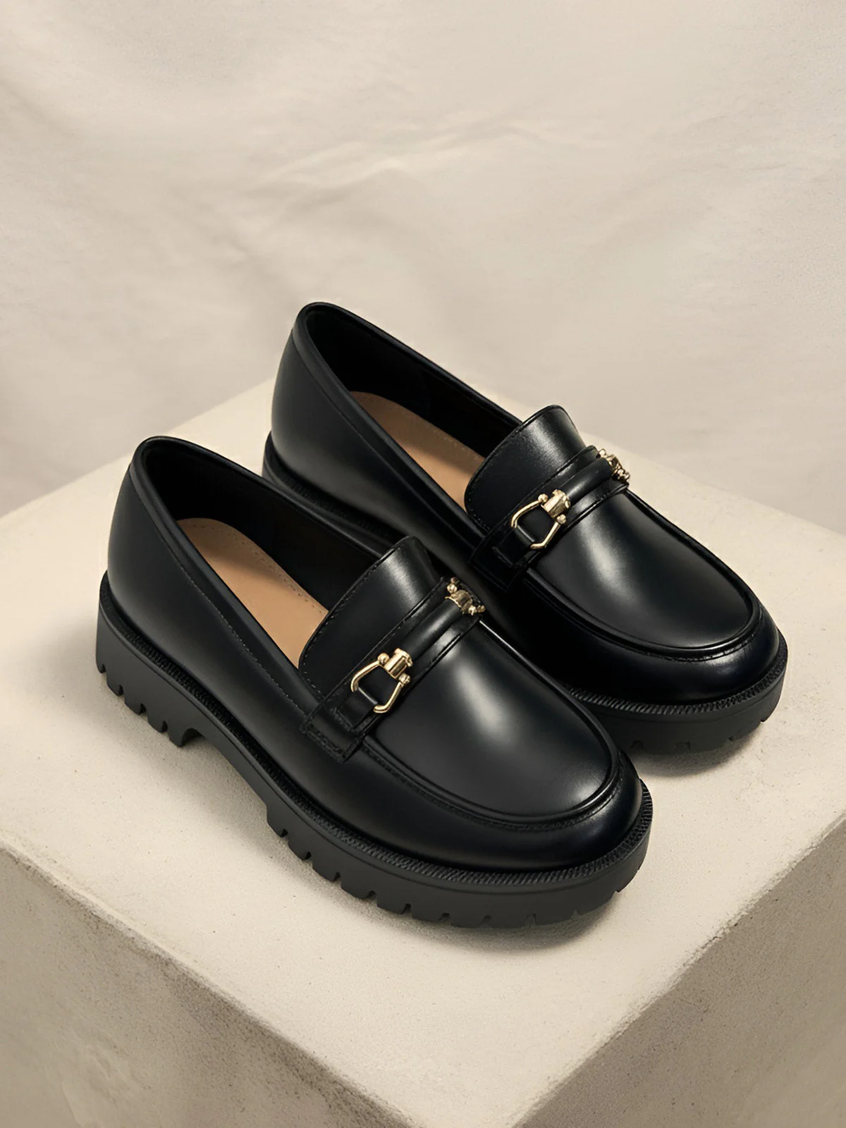 Vala Black - Image 2