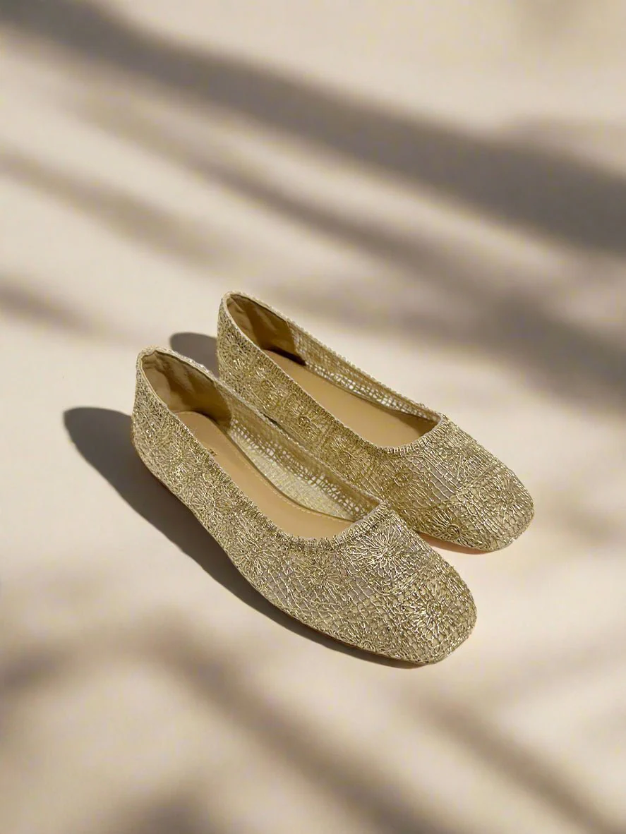 Vicky Gold - Image 3