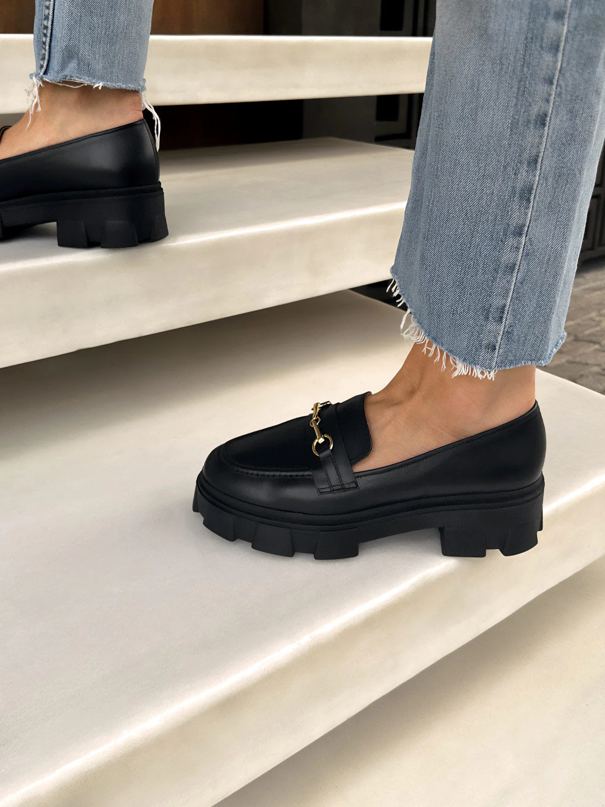 Viola Black - Image 3